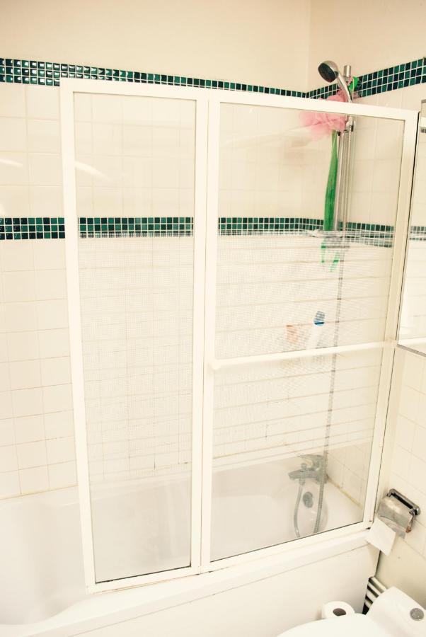 Chambre 2 Pers, Repas Et Taxi Cdg Extra Aulnay-sous-Bois Dış mekan fotoğraf